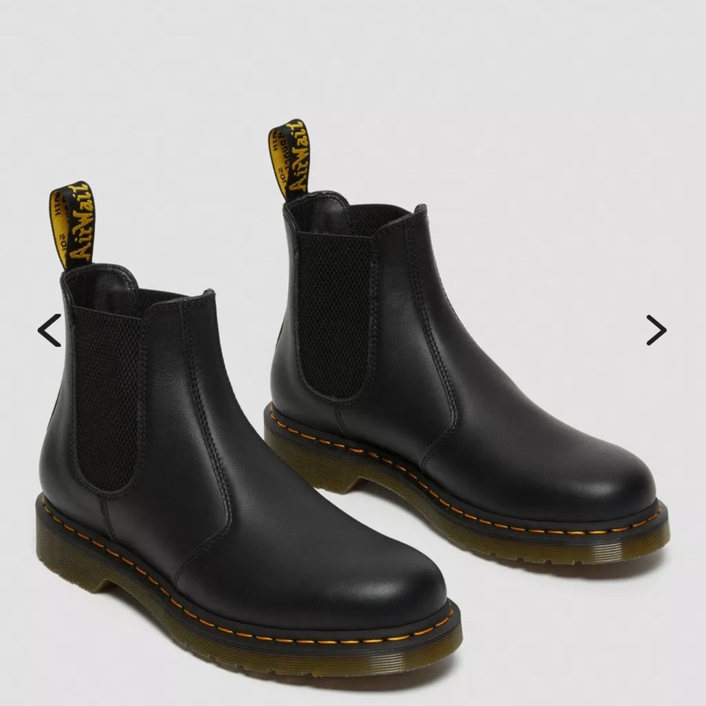 Doc Martens black Chelsea Boot